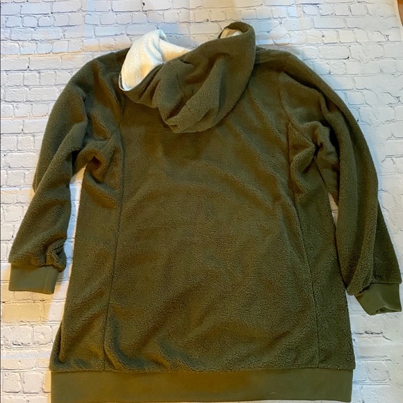 Zip up Sherpa sweatshirt NWOT - Picture 4 of 4
